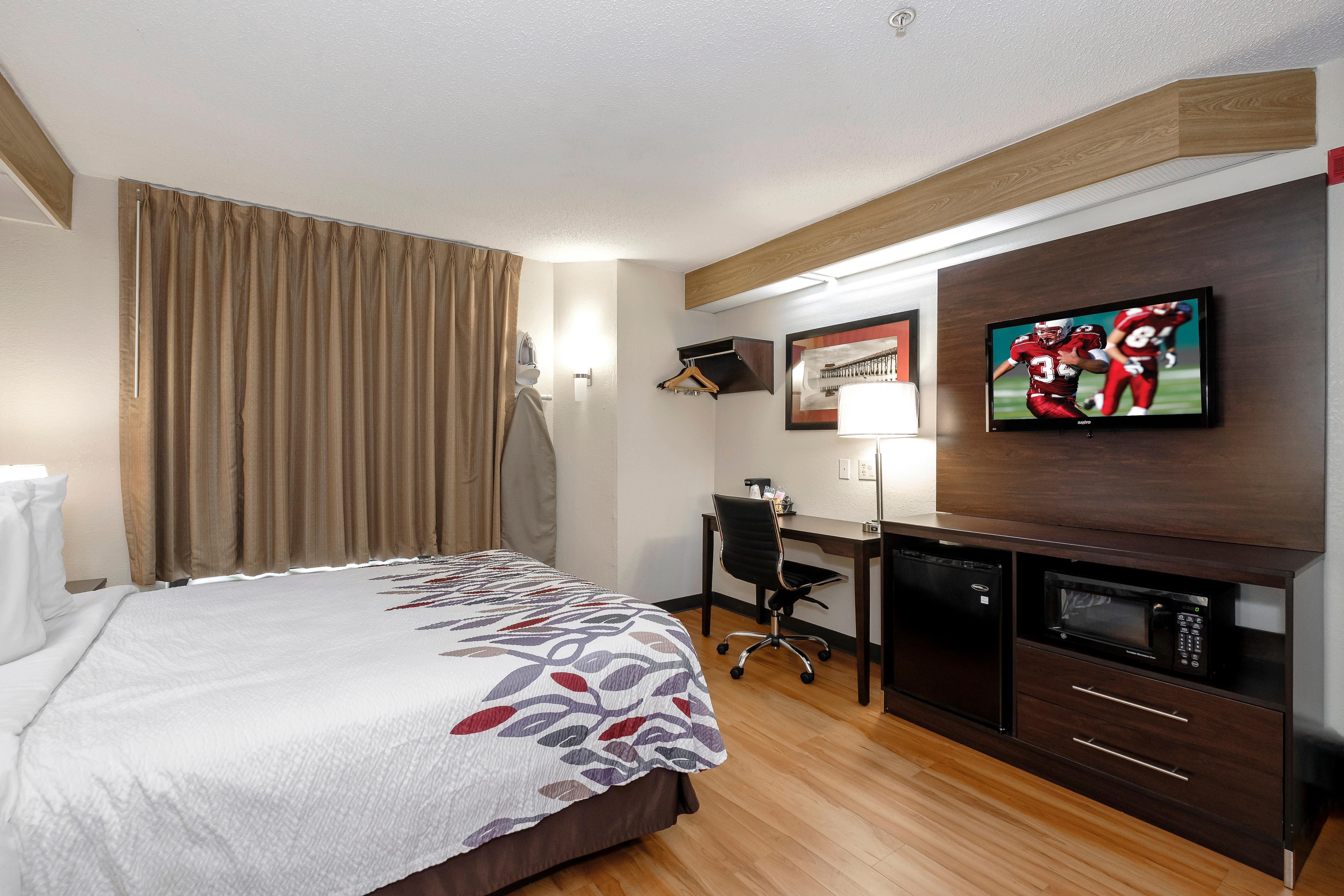 Red Roof Inn Pensacola Fairgrounds Экстерьер фото