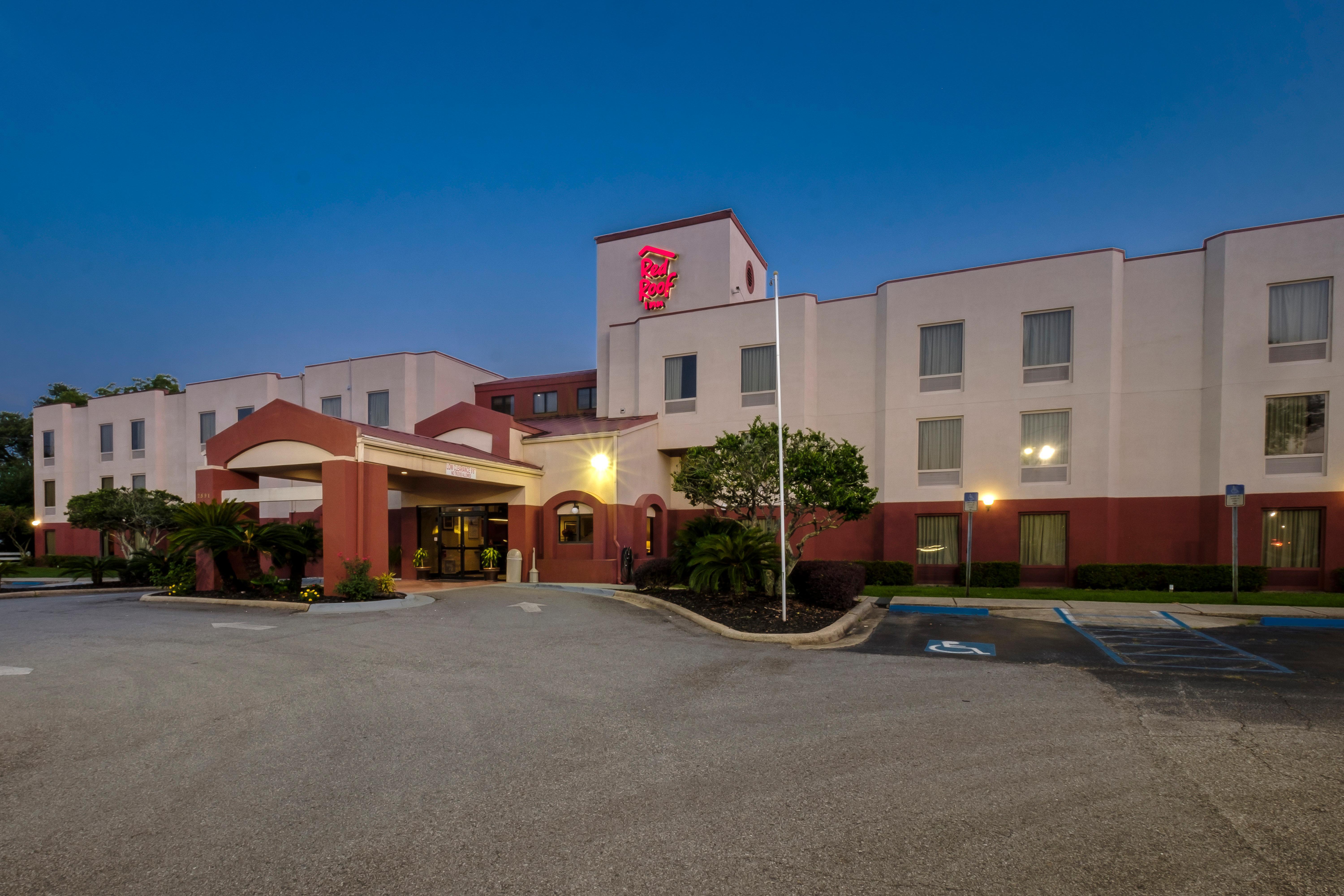 Red Roof Inn Pensacola Fairgrounds Экстерьер фото