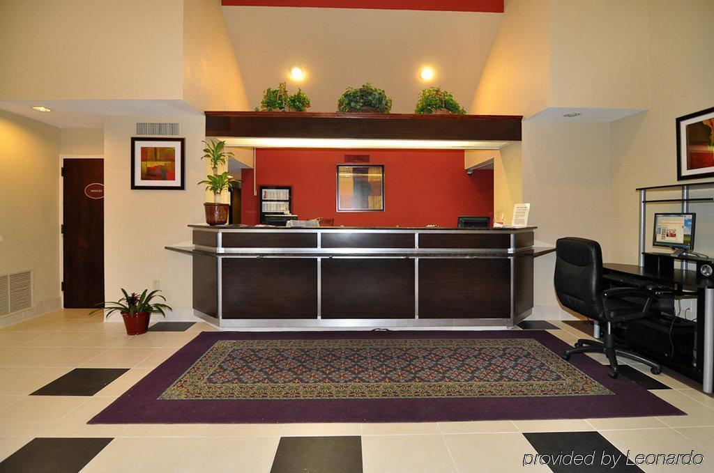 Red Roof Inn Pensacola Fairgrounds Интерьер фото